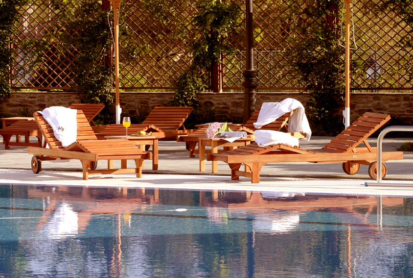 Pool and hot tub enclosure  Pazo do Río A Coruña